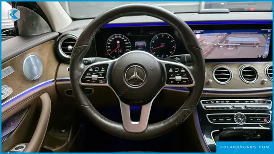 MERCEDES E-CLASS E300 4MATIC EXCLUSIVE