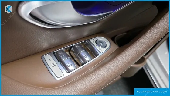 MERCEDES E-CLASS E300 4MATIC EXCLUSIVE