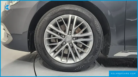 HYUNDAI GRANDEUR 2.4 PREMIUM