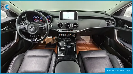 KIA STINGER 2.0 TURBO 2WD