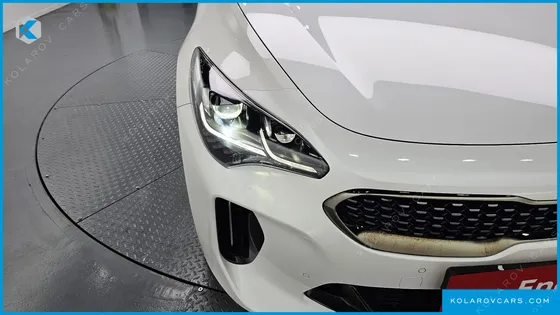 KIA STINGER 2.0 TURBO 2WD
