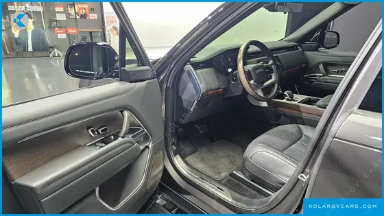 LAND ROVER RANGE ROVER P530 AUTOBIOGRAPHY