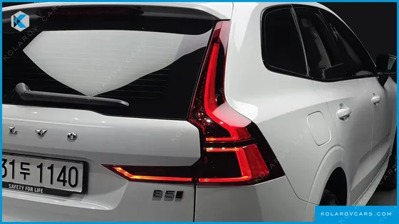 VOLVO XC60 B5 ULTRA DARK AIR SUS