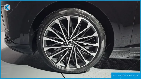 HYUNDAI GRANDEUR CALLIGRAPHY