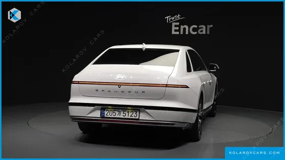 HYUNDAI GRANDEUR EXCLUSIVE