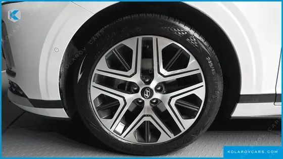 HYUNDAI GRANDEUR EXCLUSIVE