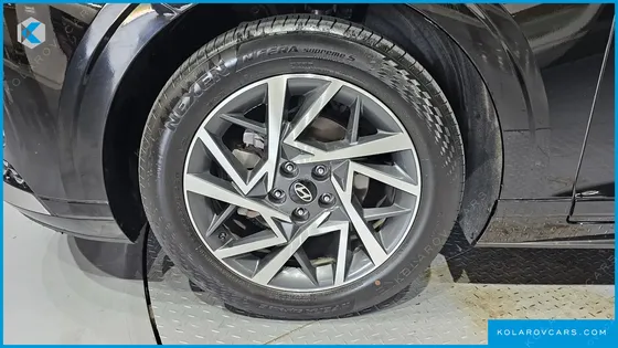HYUNDAI GRANDEUR PREMIUM
