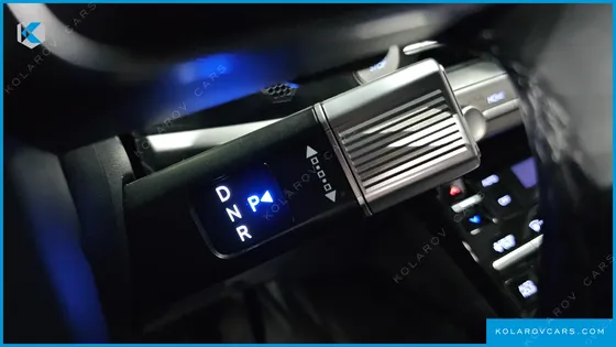HYUNDAI GRANDEUR PREMIUM
