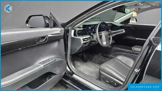 HYUNDAI GRANDEUR PREMIUM