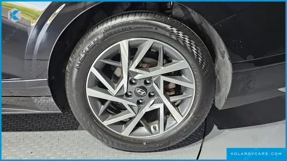 HYUNDAI GRANDEUR PREMIUM