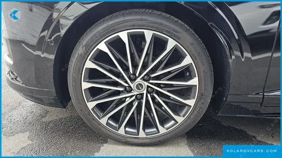 HYUNDAI GRANDEUR CALLIGRAPHY