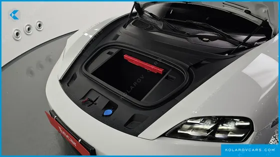 PORSCHE TAYCAN BASE