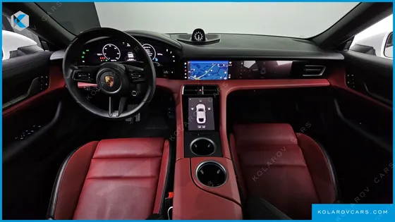 PORSCHE TAYCAN BASE