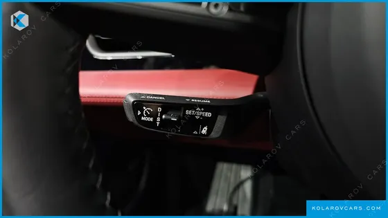 PORSCHE TAYCAN BASE