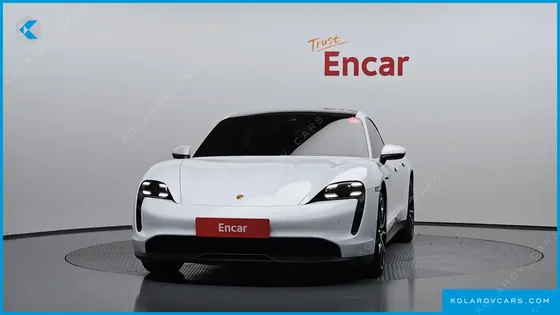 PORSCHE TAYCAN BASE