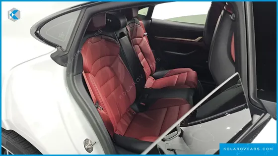 PORSCHE TAYCAN BASE
