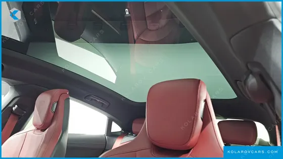 PORSCHE TAYCAN BASE