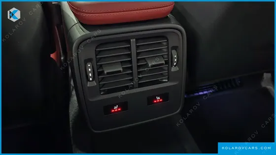 PORSCHE TAYCAN BASE
