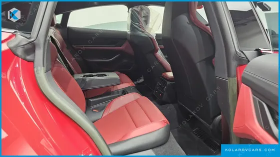 PORSCHE TAYCAN BASE