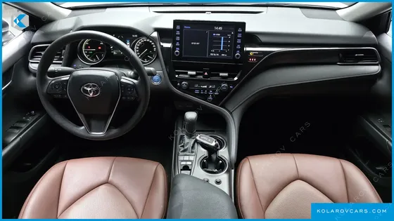 TOYOTA CAMRY 2.5 LE HYBRID
