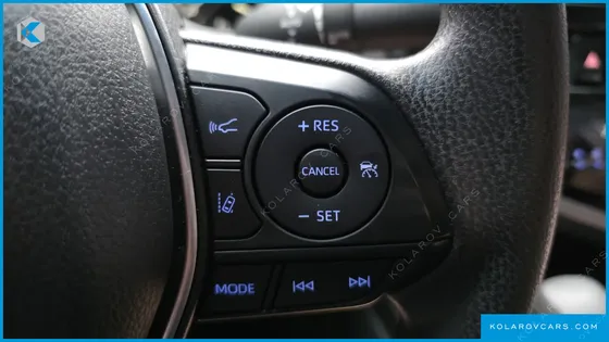 TOYOTA CAMRY 2.5 LE HYBRID