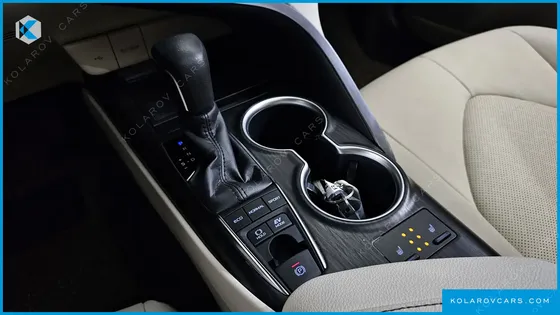 TOYOTA CAMRY 2.5 XLE HYBRID
