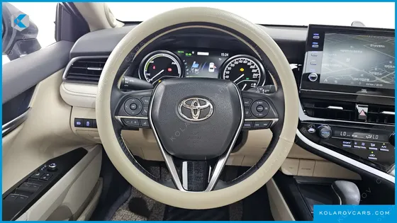 TOYOTA CAMRY 2.5 XLE HYBRID