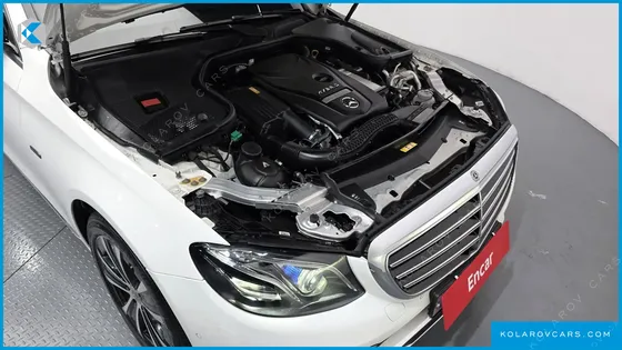 MERCEDES E-CLASS E300E EXCLUSIVE