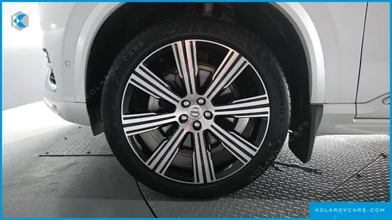 VOLVO XC90 B6 INSCRIPTION
