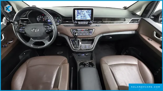 HYUNDAI STAREX 4WD URBAN 9-SEATER