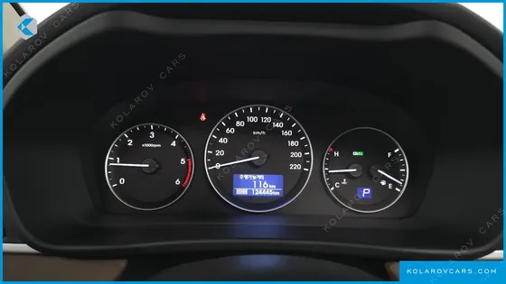HYUNDAI STAREX 4WD URBAN 9-SEATER