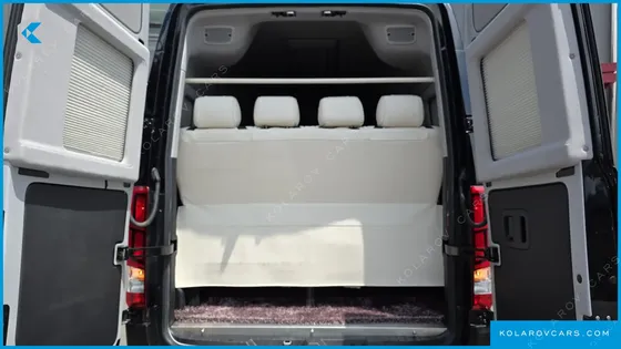 HYUNDAI SOLATI 11-SEATER