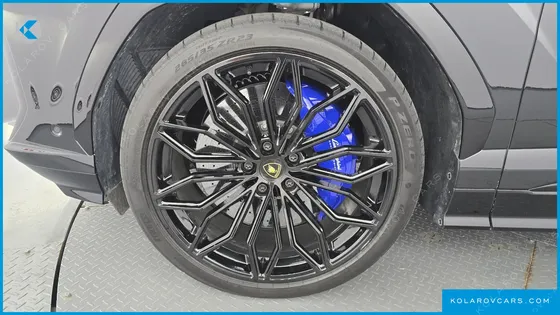 LAMBORGHINI URUS 4.0 V8 SE