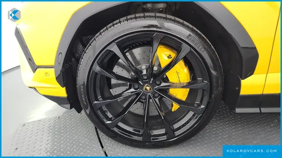 LAMBORGHINI URUS 4.0 V8 S