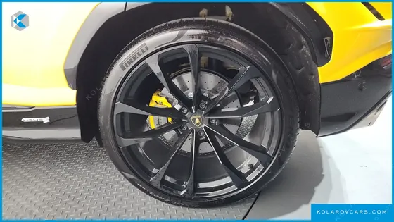LAMBORGHINI URUS 4.0 V8 S