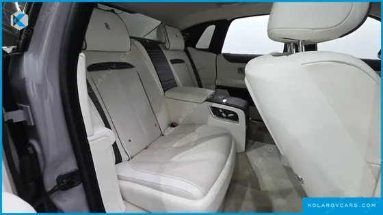 ROLLS ROYCE GHOST 6.7 V12