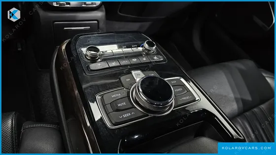 GENESIS EQ900 3.8 GDI AWD