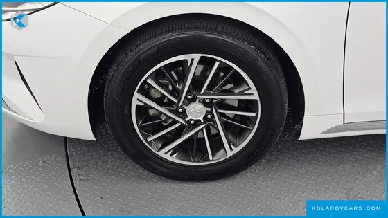 HYUNDAI GRANDEUR 3.0 LPI RENT CAR