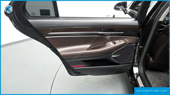 GENESIS EQ900 3.8 GDI AWD