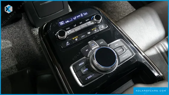 GENESIS EQ900 3.8 GDI AWD