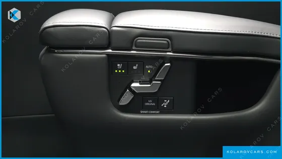 TOYOTA ALPHARD 2.5 HEV EXECUTIVE AWD