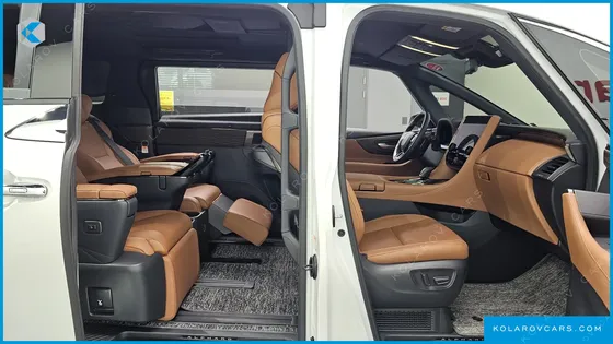 TOYOTA ALPHARD 2.5 HEV EXECUTIVE AWD