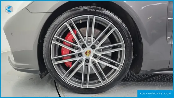 PORSCHE PANAMERA 4.0 TURBO