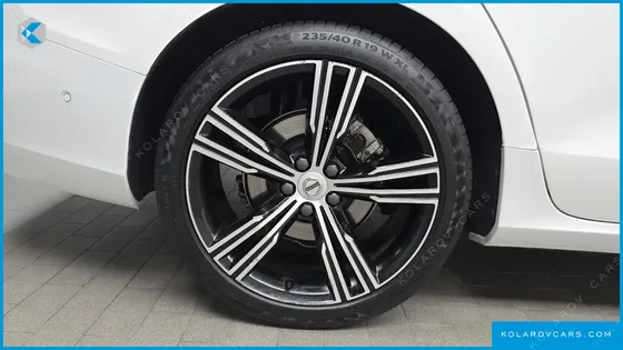 VOLVO S60 B5 INSCRIPTION