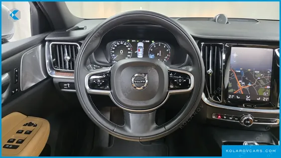 VOLVO S60 B5 INSCRIPTION