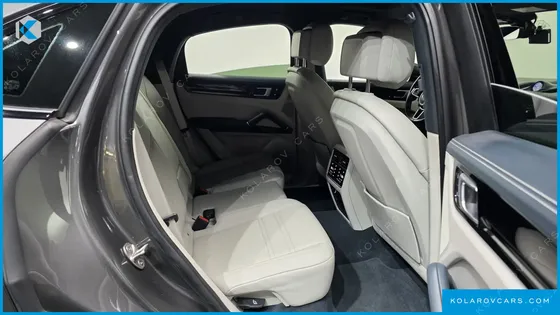 PORSCHE CAYENNE 3.0 COUPE