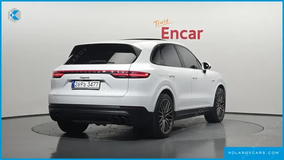 PORSCHE CAYENNE 3.0 E-HYBRID PLATINUM EDITION