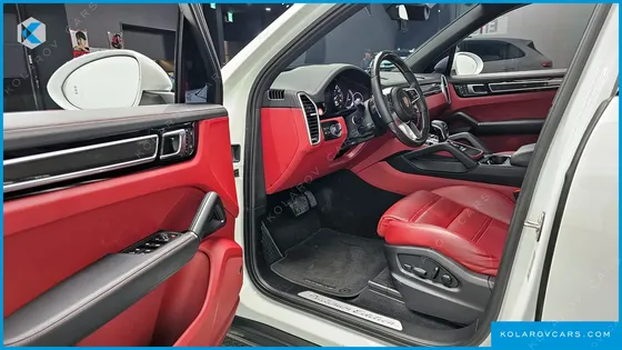 PORSCHE CAYENNE 3.0 E-HYBRID PLATINUM EDITION