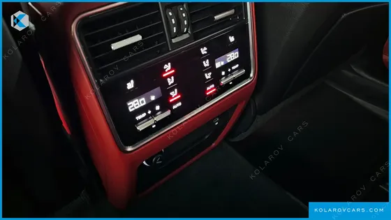 PORSCHE CAYENNE 3.0 E-HYBRID PLATINUM EDITION