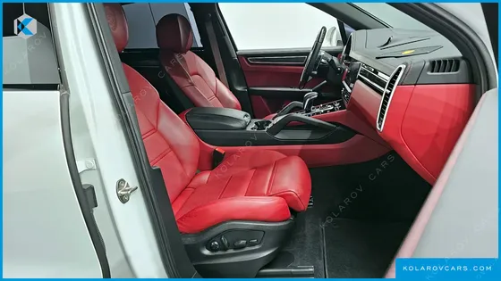 PORSCHE CAYENNE 3.0 E-HYBRID PLATINUM EDITION